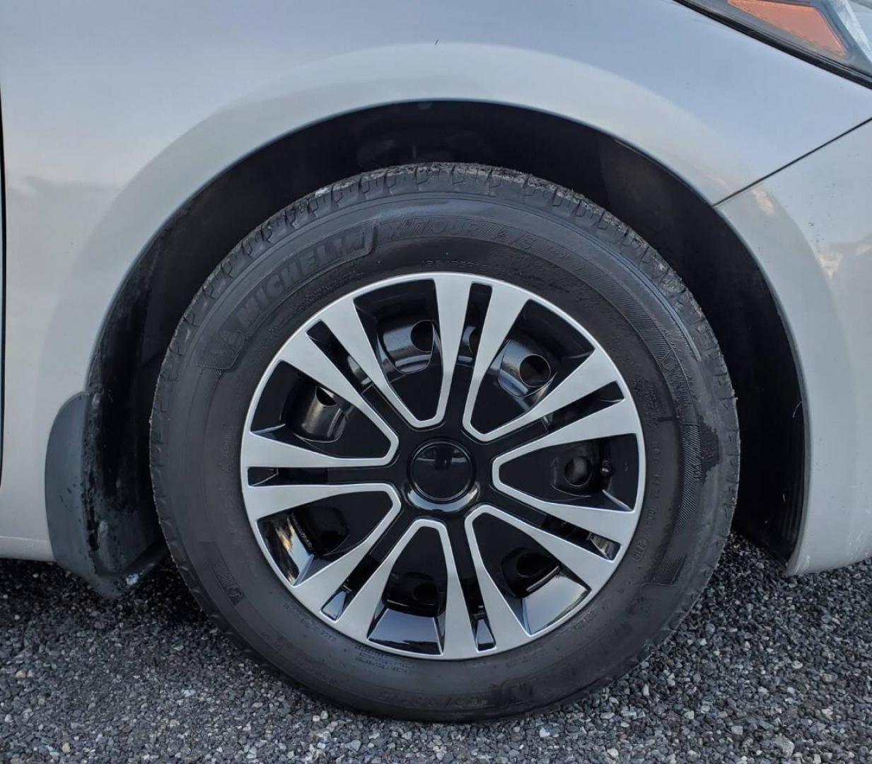 2016 Silver Kia Forte (KNAFK4A6XG5) with an 1.8L I4 145hp 130ft. lbs. 1.8L I4 engine, located at 4845 Woodbury Pike, Roaring Springs, PA, (814) 317-5008, (814) 317-5008, 40.250935, -78.366959 - **Sale Pending** 2016 Kia Forte LX 1.8L I4 FWD Automatic 6-speed 76k Miles A/c, Keyless Entry, Sirius XM, Bluetooth, CD Player Rust-free Southern Vehicle! New Inspection Vehicle will come with a 3 month/3,000-mile warranty with the option to upgrade. If you have any questions or to schedule a test - Photo#5