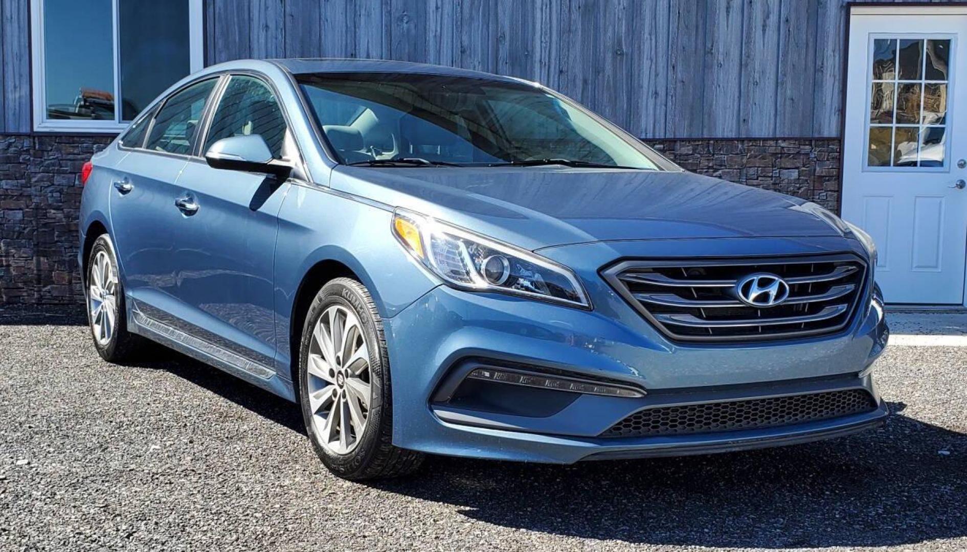 2017 Blue Hyundai Sonata (5NPE34AF4HH) with an 2.4L I4 185hp 178ft. lbs. 2.4L I4 engine, located at 4845 Woodbury Pike, Roaring Springs, PA, (814) 317-5008, (814) 317-5008, 40.250935, -78.366959 - Photo#0