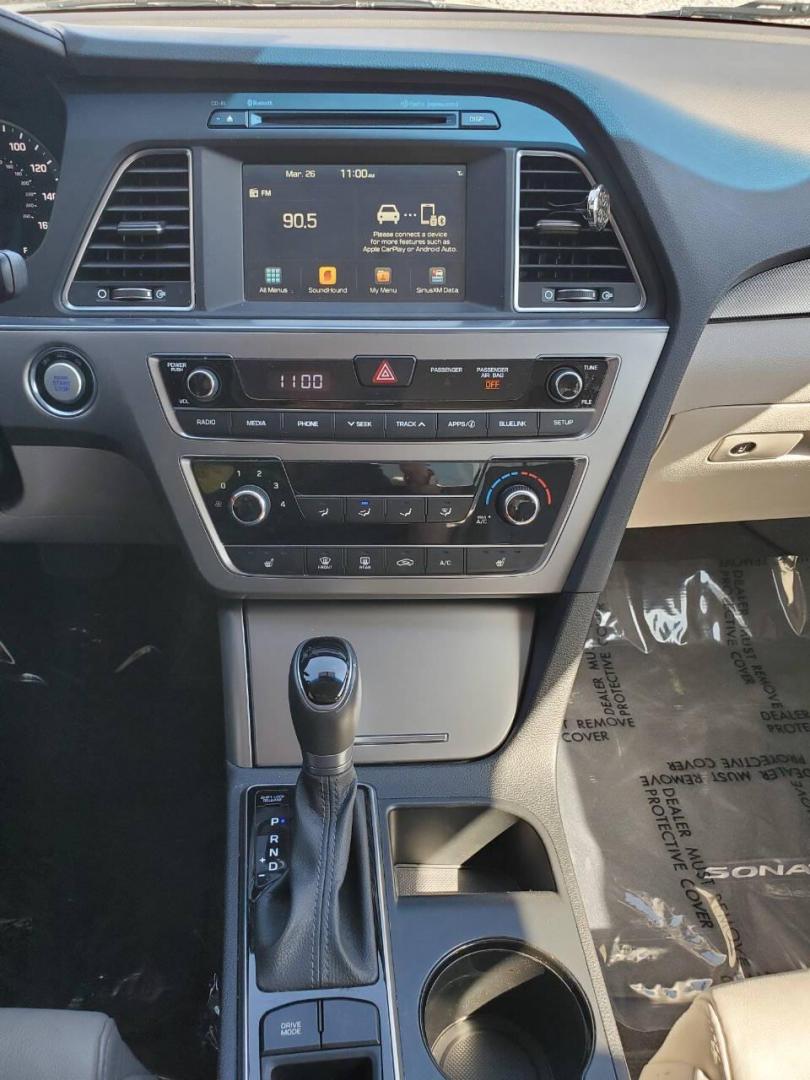 2017 Blue Hyundai Sonata (5NPE34AF4HH) with an 2.4L I4 185hp 178ft. lbs. 2.4L I4 engine, located at 4845 Woodbury Pike, Roaring Springs, PA, (814) 317-5008, (814) 317-5008, 40.250935, -78.366959 - Photo#17